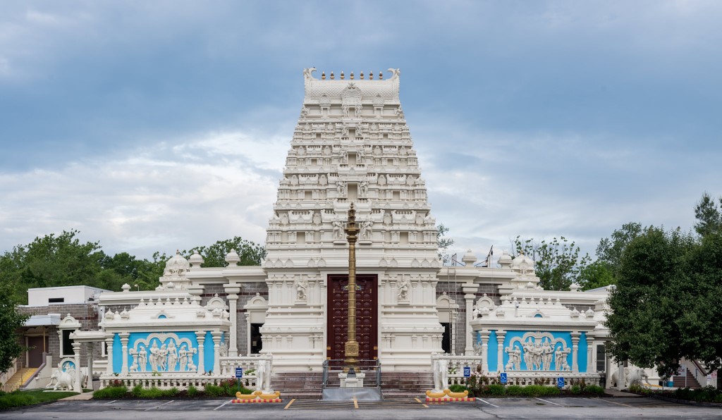 hinduTemplePanorama-007-Pano – The Hindu Temple of St. Louis